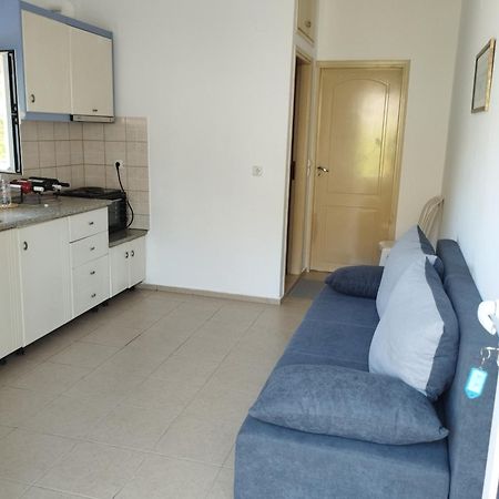 Eirini Apts On The Beach Psari Forada Ngoại thất bức ảnh