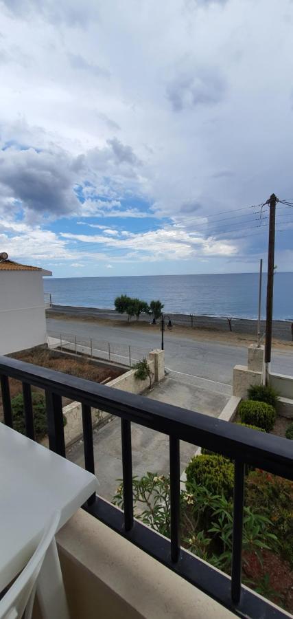 Eirini Apts On The Beach Psari Forada Ngoại thất bức ảnh