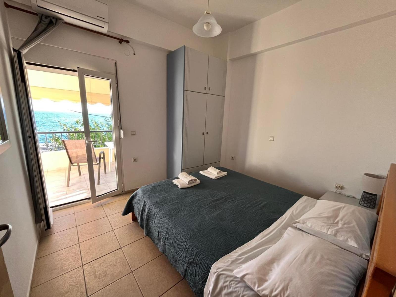 Eirini Apts On The Beach Psari Forada Ngoại thất bức ảnh