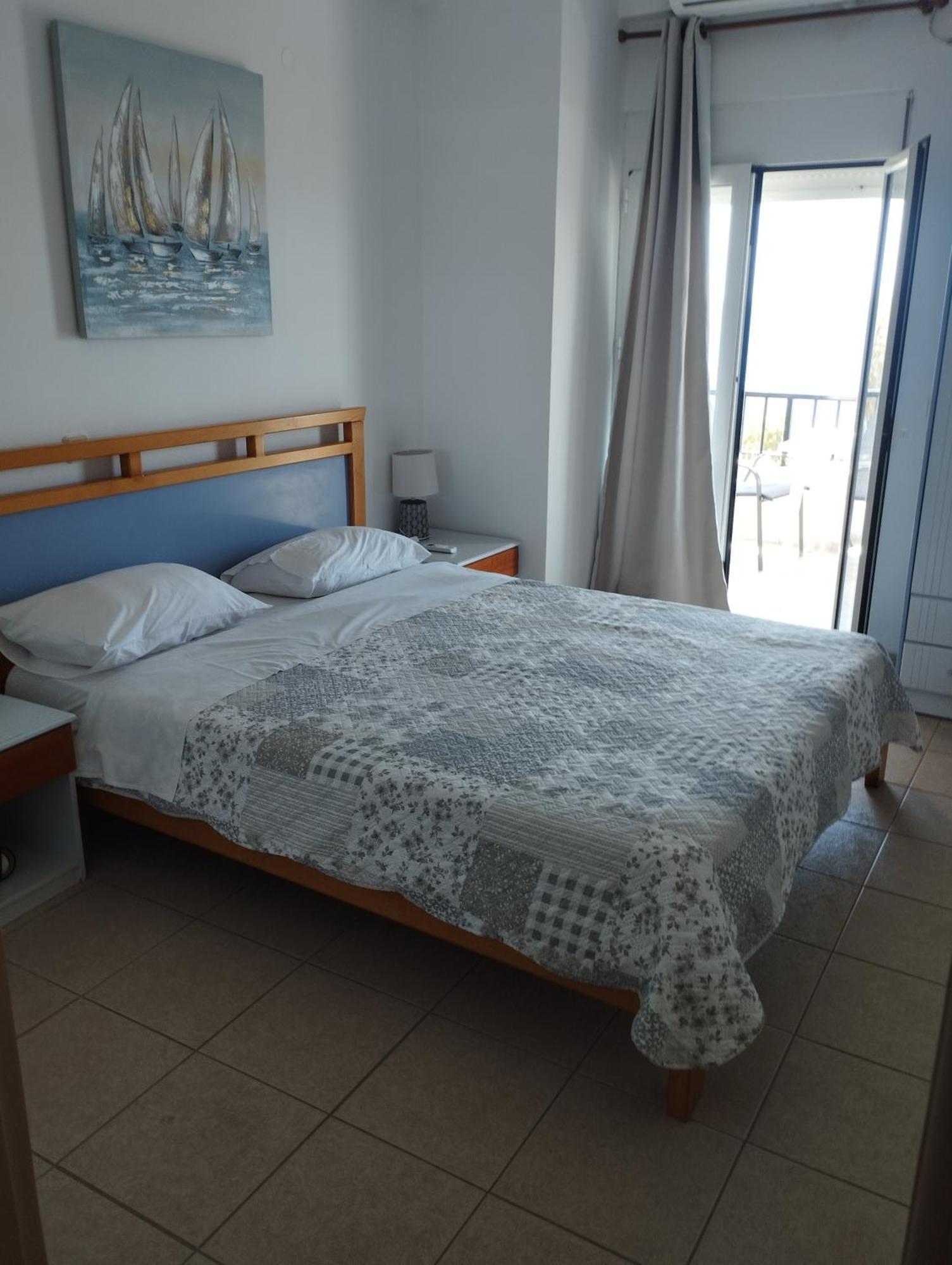 Eirini Apts On The Beach Psari Forada Ngoại thất bức ảnh